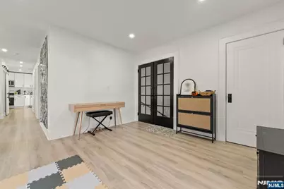 11 W Gouverneur Avenue, Rutherford, NJ 07070 - Photo 19