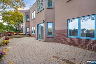 105 Nelson Ct, Edgewater, NJ 07020 - Photo 17