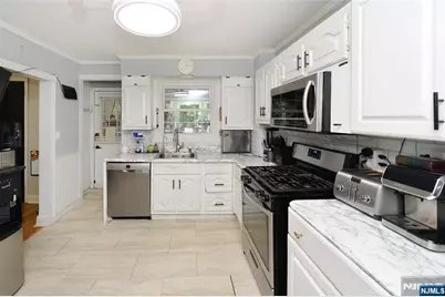 110 3rd Avenue, Hawthorne, NJ 07506 - Photo 7