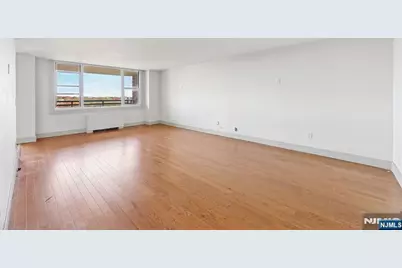 2200 N Central Road 10 J #10 J, Fort Lee, NJ 07024 - Photo 9