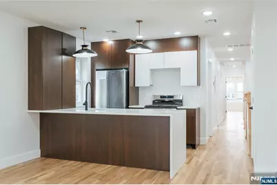 90 Hollywood Avenue 2 #2, East Orange, NJ 07018 - Photo 1