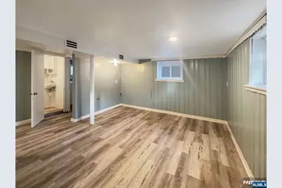 2 N 20th Street, East Orange, NJ 07017 - Photo 27