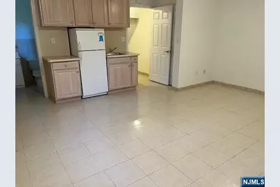 2440B 3rd Street, Fort Lee, NJ 07024 - Photo 9