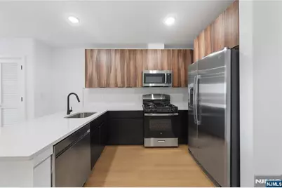 768 Bergen Street 5D #5D, Newark, NJ 07108 - Photo 3