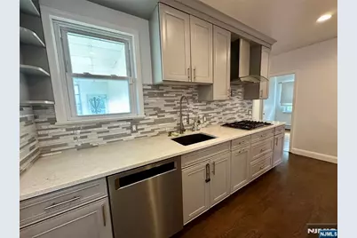 29 Mount Pleasant Avenue, Wallington, NJ 07057 - Photo 9