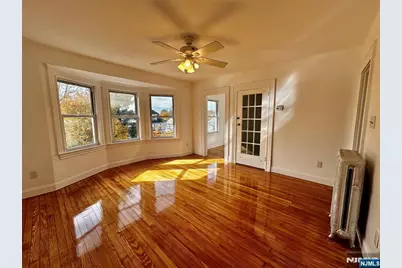 227 Hamilton Avenue 2 #2, Hasbrouck Heights, NJ 07604 - Photo 5