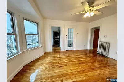 227 Hamilton Avenue 2 #2, Hasbrouck Heights, NJ 07604 - Photo 7