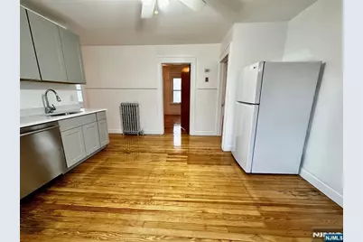 227 Hamilton Avenue 2 #2, Hasbrouck Heights, NJ 07604 - Photo 11