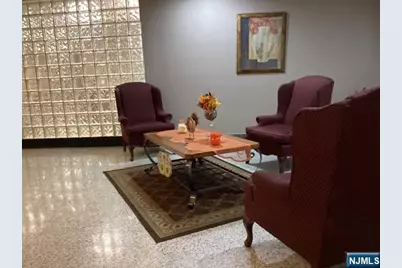 2160 Center Avenue 2U #2U, Fort Lee, NJ 07024 - Photo 7