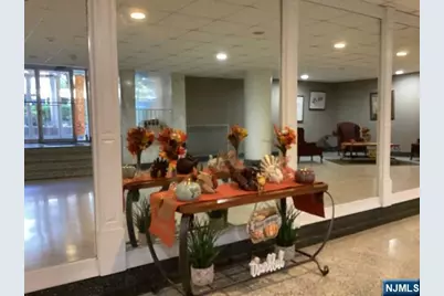 2160 Center Avenue 2U #2U, Fort Lee, NJ 07024 - Photo 5