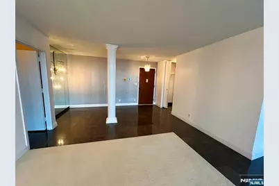 2 Claridge Drive Apt 11Je #APT 11JE, Verona, NJ 07044 - Photo 11