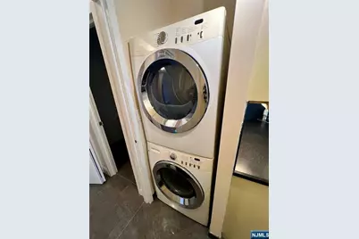 2 Claridge Drive Apt 11Je #APT 11JE, Verona, NJ 07044 - Photo 13