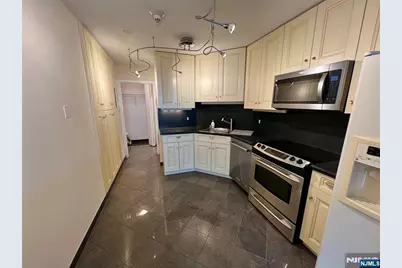 2 Claridge Drive Apt 11Je #APT 11JE, Verona, NJ 07044 - Photo 15