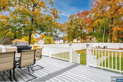 174 Manhattan Avenue, Teaneck Township, NJ 07666 - Photo 31