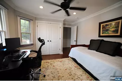 4 Central Avenue E #E, Caldwell, NJ 07006 - Photo 23