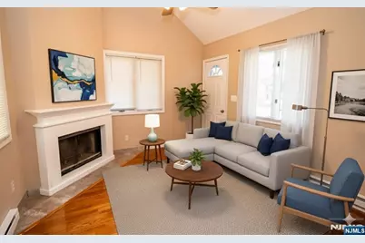 284 Continental Avenue, River Edge, NJ 07661 - Photo 9