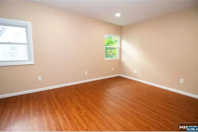 284 Continental Avenue, River Edge, NJ 07661 - Photo 17