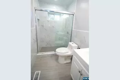 284 Continental Avenue, River Edge, NJ 07661 - Photo 17