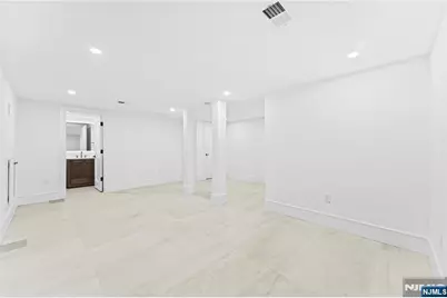 215 Kensington Road, River Edge, NJ 07661 - Photo 33