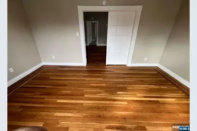 129-131 Carolina Avenue 2R #2R, Newark, NJ 07106 - Photo 3