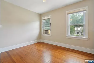 800 Grand Avenue, Leonia, NJ 07605 - Photo 5