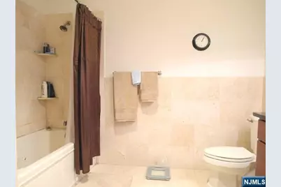 5107 City Place 5107 #5107, Edgewater, NJ 07020 - Photo 9