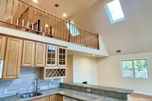 662 Undercliff Ave 2nd Floor, Edgewater, NJ 07020 - Photo 7