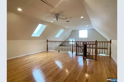 662 Undercliff Avenue 2nd Floor #2nd floor, Edgewater, NJ 07020 - Photo 11