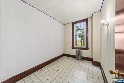 73 Virginia, Jersey City, NJ 07305 - Photo 11