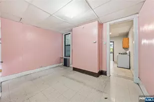 73 Virginia, Jersey City, NJ 07305 - Photo 5