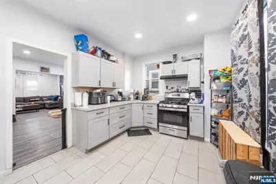 353 Bradford Street, Orange, NJ 07050 - Photo 5