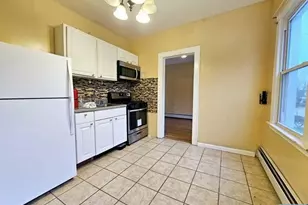 59 Robinson Street 1R, Teaneck Township, NJ 07666 - Photo 3