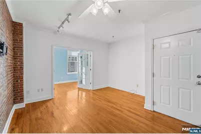 919 Park Avenue 3R #3R, Hoboken, NJ 07030 - Photo 9