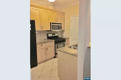 6 Hemlock Lane 6 #6, Tenafly, NJ 07670 - Photo 5