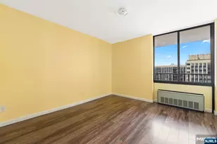 200 Winston 2921, Cliffside Park, NJ 07010 - Photo 17