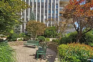 200 Winston 2921, Cliffside Park, NJ 07010 - Photo 33