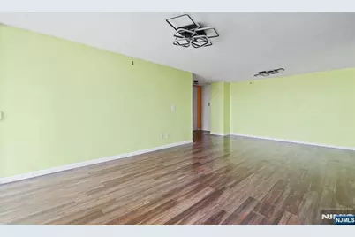 200 Winston 2921 #2921, Cliffside Park, NJ 07010 - Photo 5