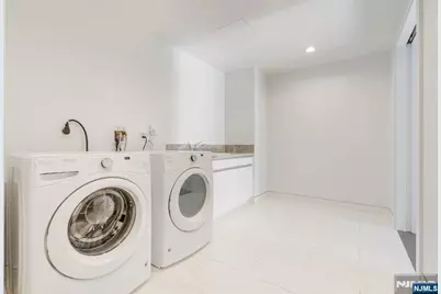 320 Adolphus Avenue 316 #316, Cliffside Park, NJ 07010 - Photo 13