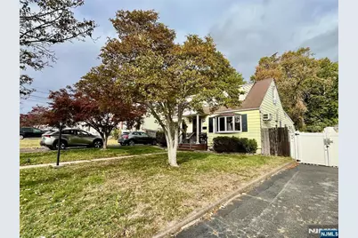 57 Hamilton Avenue, Elmwood Park, NJ 07407 - Photo 3