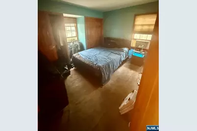 57 Hamilton Avenue, Elmwood Park, NJ 07407 - Photo 17