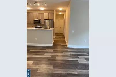 70 Oak Street 308 #308, Rochelle Park Township, NJ 07662 - Photo 5