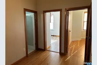 192 Kearny Avenue 2nd Floor #2nd Floor, Kearny, NJ 07032 - Photo 7