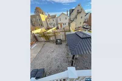 223 Day Avenue, Cliffside Park, NJ 07010 - Photo 29