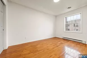 12 Bayview Ave, Jersey City, NJ 07305 - Photo 21