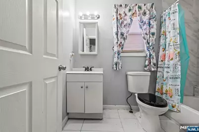 12 Bayview Avenue, Jersey City, NJ 07305 - Photo 9