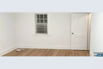 39 Nordhoff Place, Englewood, NJ 07631 - Photo 11