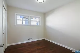 301 Riverview Rd, Pompton Lakes, NJ 07442 - Photo 17