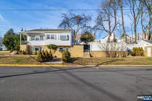 301 Riverview Rd, Pompton Lakes, NJ 07442 - Photo 31