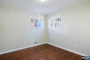 301 Riverview Rd, Pompton Lakes, NJ 07442 - Photo 19