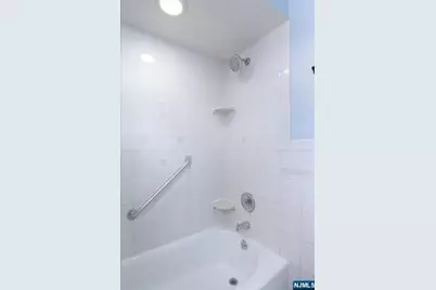 301 Riverview Road, Pompton Lakes, NJ 07442 - Photo 15